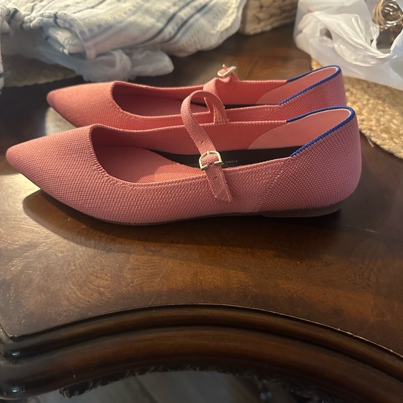 Rothy's Pink Flats Comfortable Everyday point shoes. - Picture 3 of 6